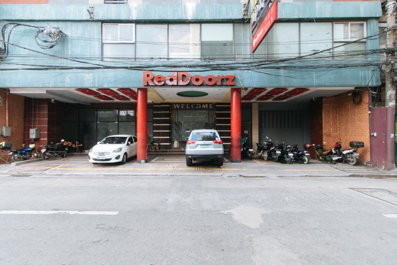 Reddoorz At Winter Hotel Araneta Quezon City Exteriör bild