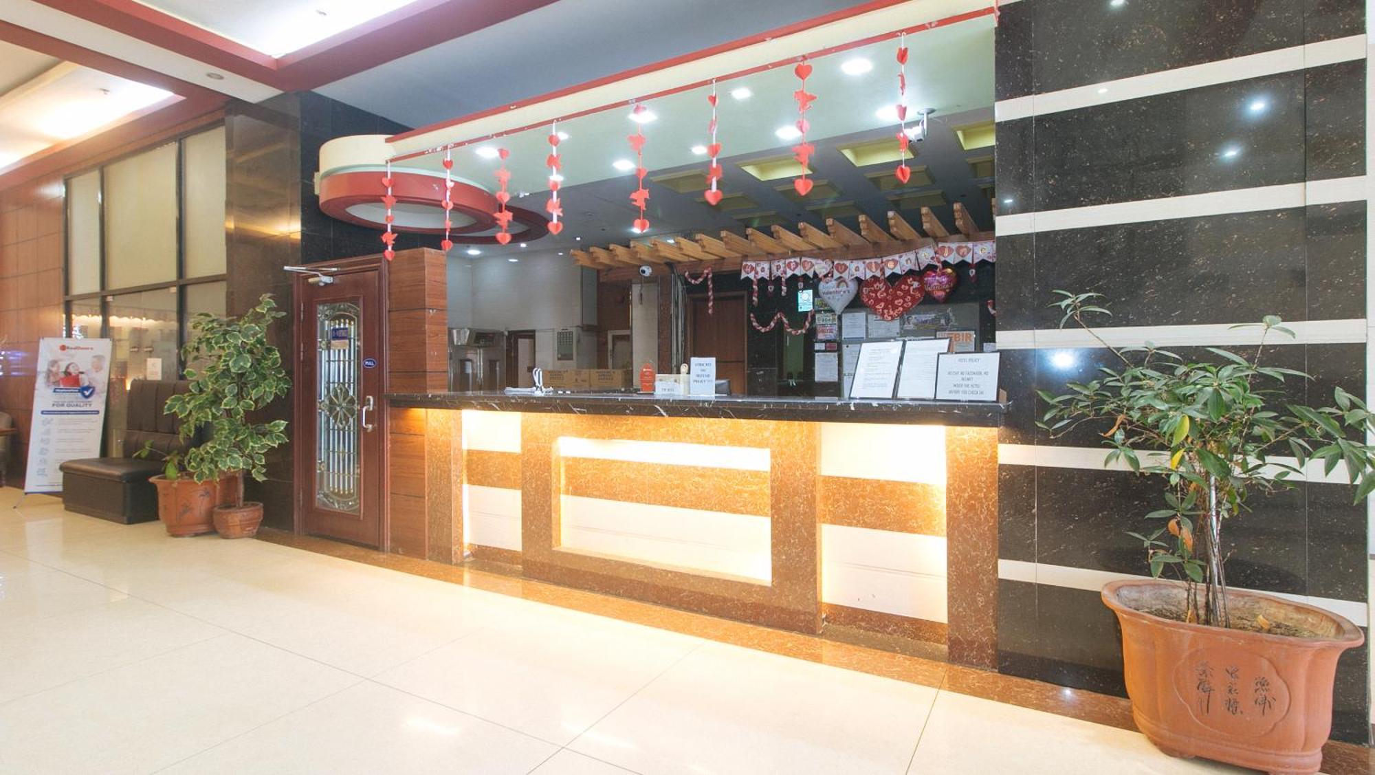 Reddoorz At Winter Hotel Araneta Quezon City Exteriör bild