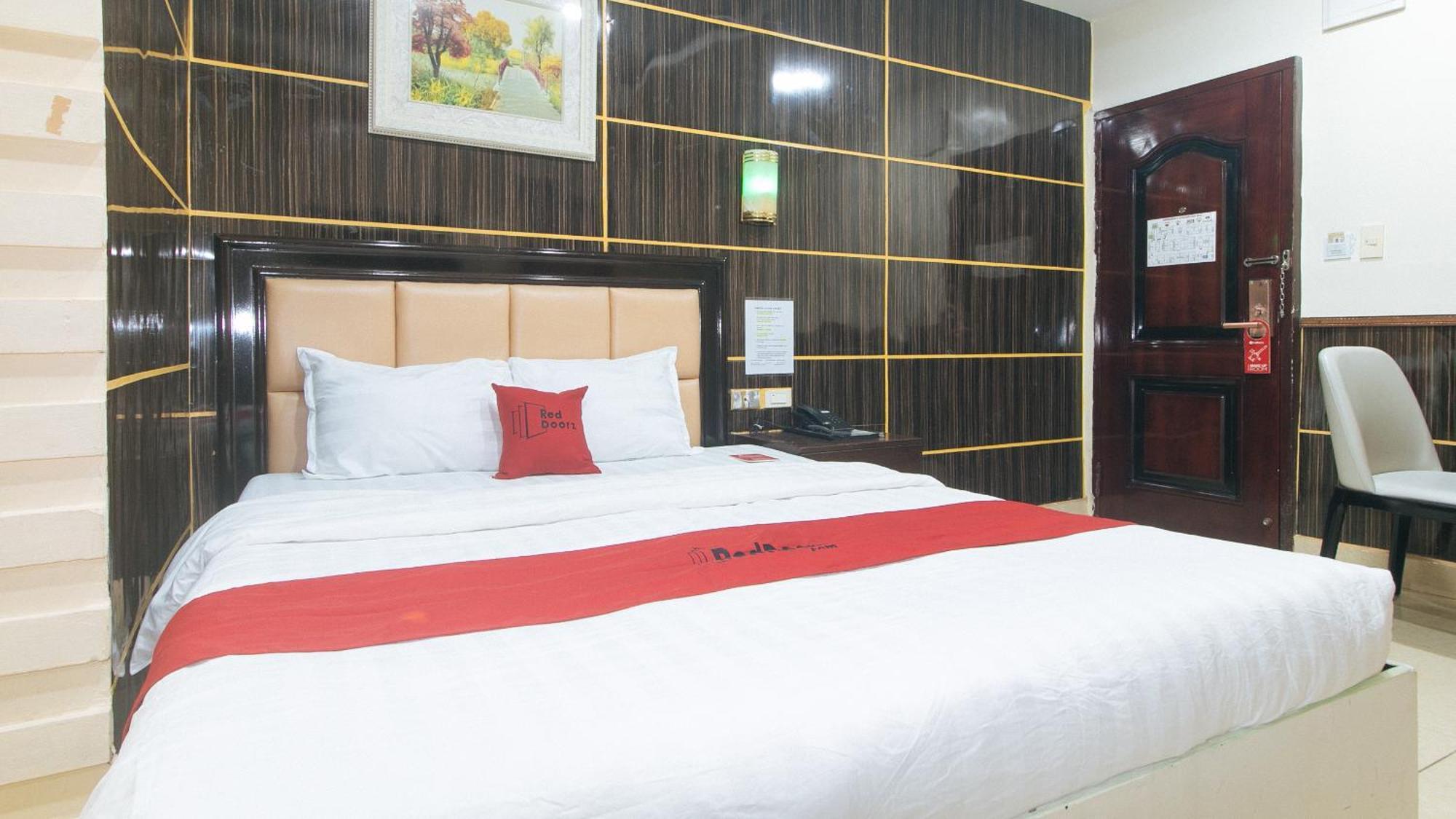 Reddoorz At Winter Hotel Araneta Quezon City Exteriör bild